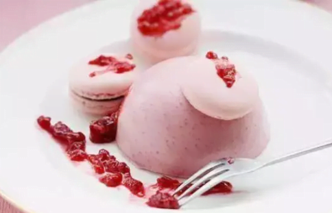 巴戈露，酸與甜的結(jié)合，口感緊實，奶香十足的甜品